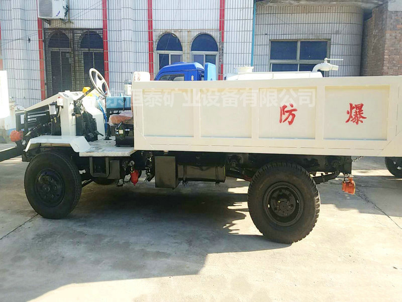 礦用WC3J防爆無軌膠輪車